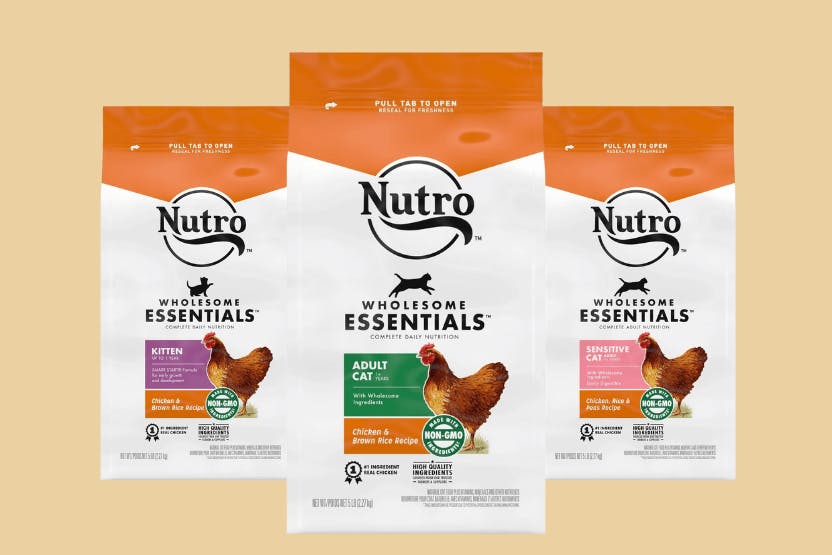 Nutro Wholesome Essentials Dry Food for Cats Chicken Senior Indoor