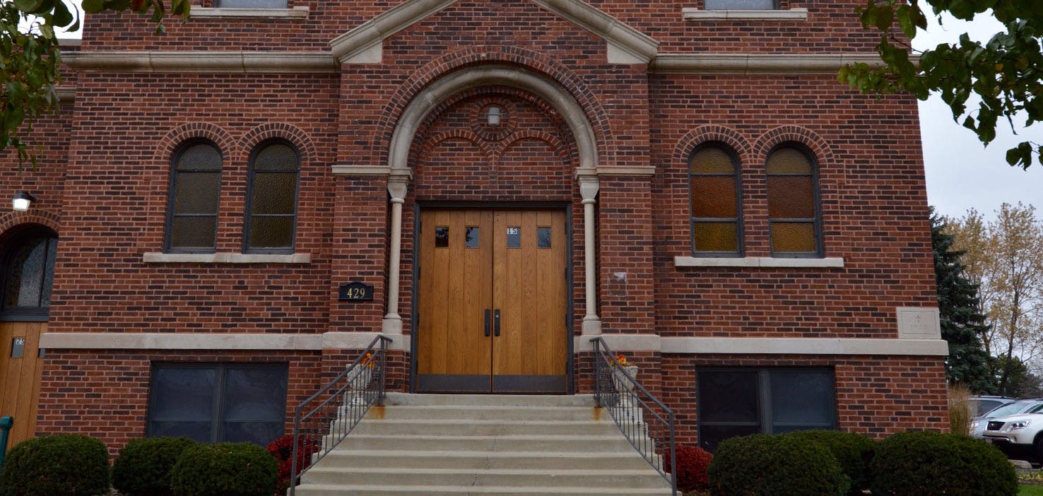 Dog Walkers in Bloomingdale, IL Dog Walking Near You Wag!