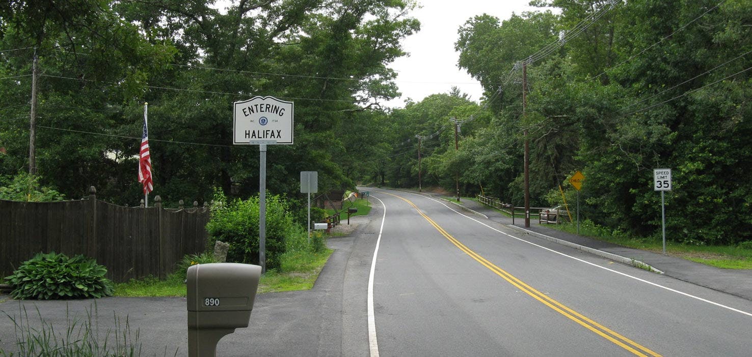 Dog Walkers in Halifax, MA Dog Walking Near You Wag!