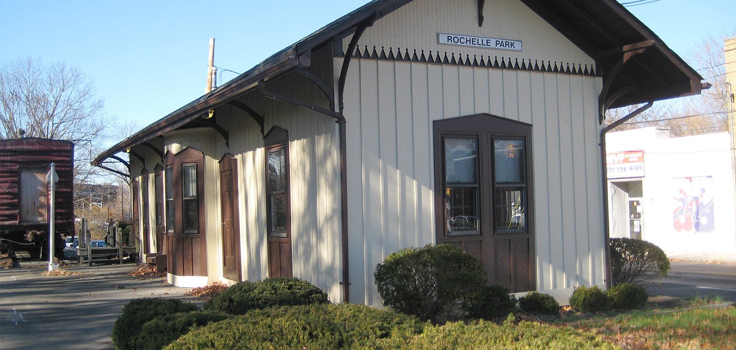 Dog Walkers in Rochelle Park, NJ Dog Walking Near You Wag!