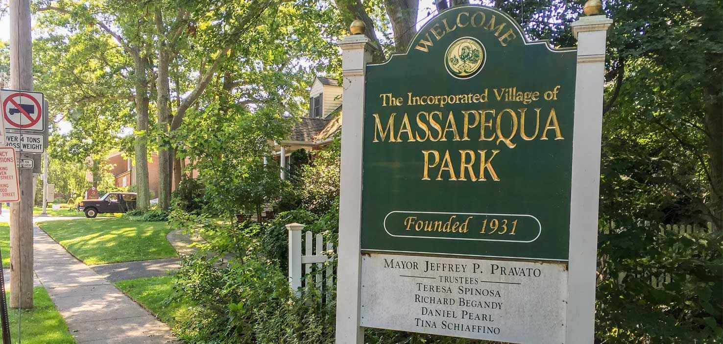 Dog Walkers in Massapequa Park, NY - Dog Walking Near You | Wag!