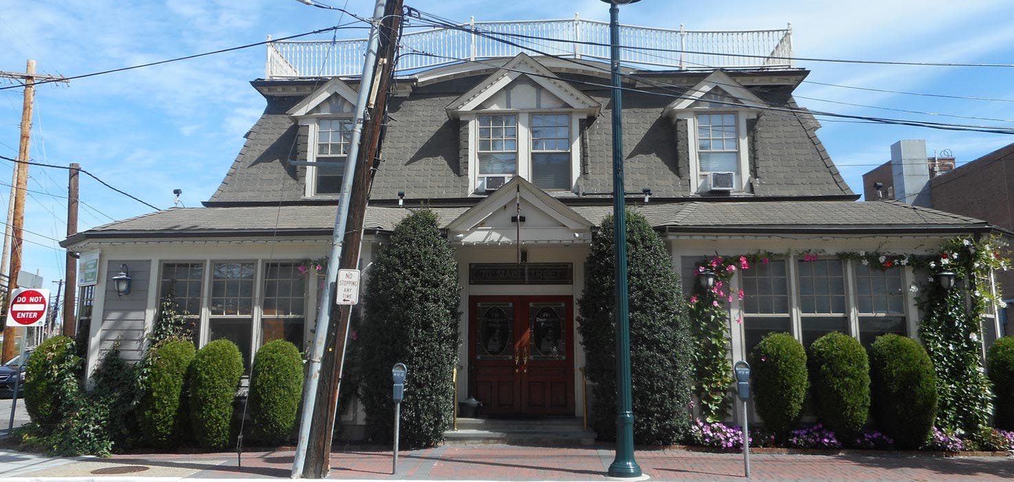 Dog Walkers in Mineola, NY Dog Walking Near You Wag!