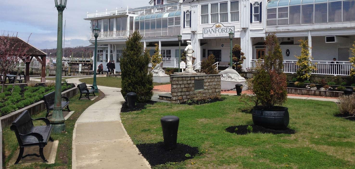 Dog Walkers in Port Jefferson Station, NY Dog Walking Near You Wag!